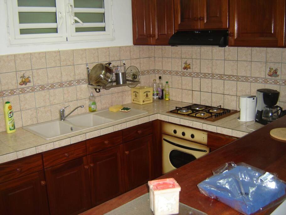 Charmant Appartement Verdoyant Le Morne-Vert 外观 照片
