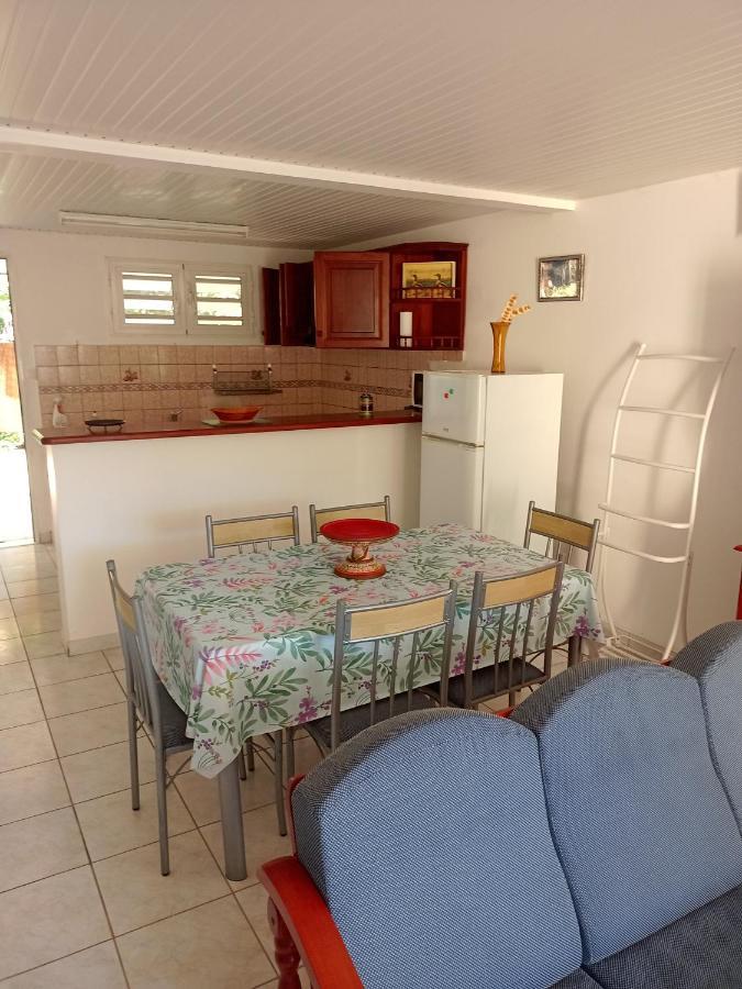 Charmant Appartement Verdoyant Le Morne-Vert 外观 照片